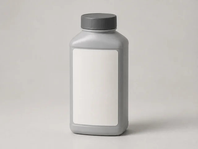 乳霜清潔劑示意圖：一個直身灰色無品牌塑膠瓶，配深灰色旋蓋及空白白色標籤位置。