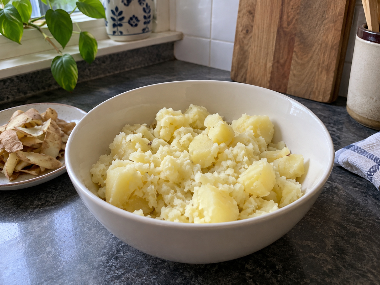 Bangladeshi Fuchka Tamarind Crisp Shells — Mash potatoes