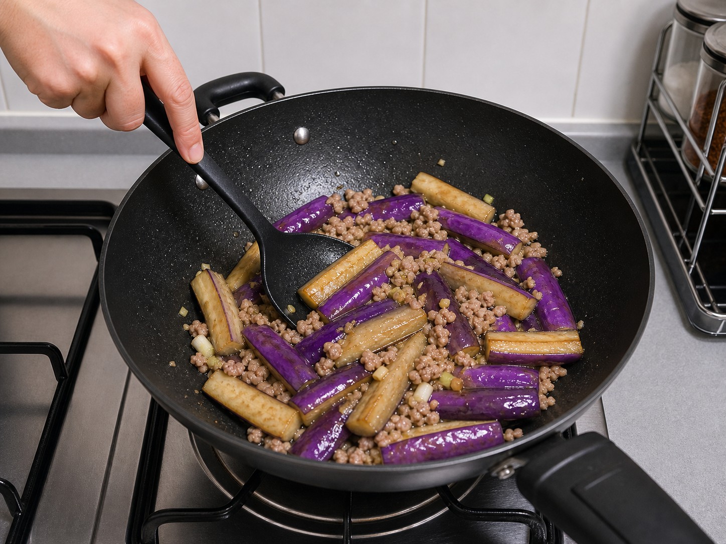 肉碎炆茄子:加回茄子