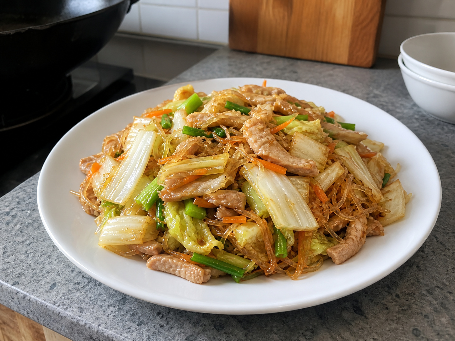 椰菜粉絲炒肉絲 Stir-fried Cabbage Vermicelli with Pork Strips