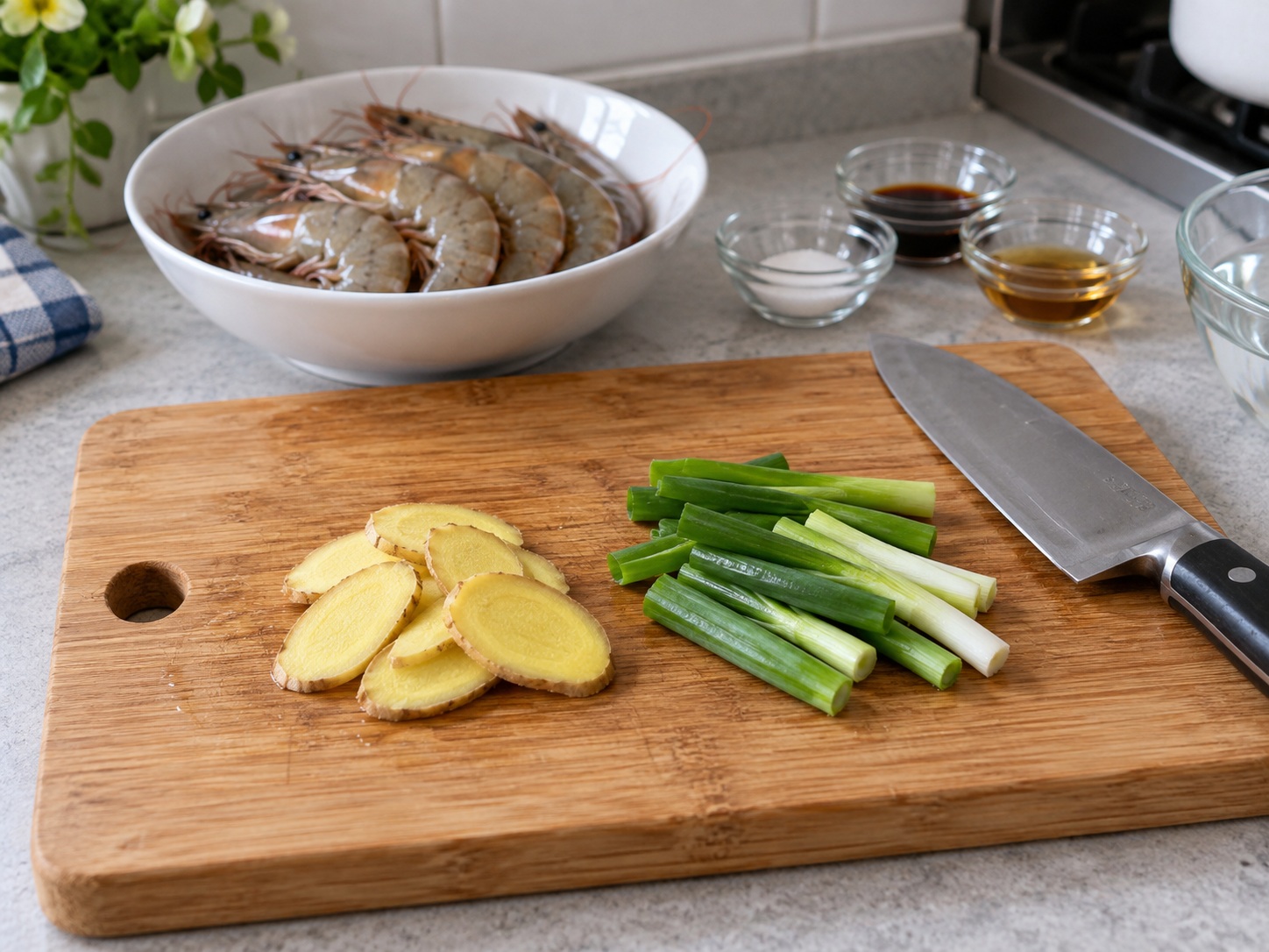 Udang Rebus ala Kanton — Siapkan aromatik