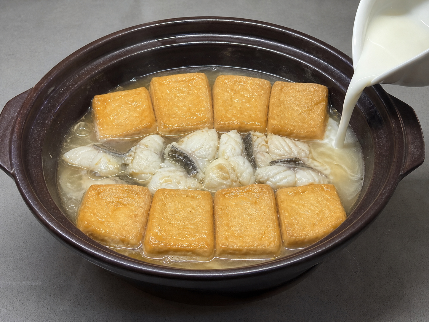 Clay Pot Ikan Fillet dan Tahu Kanton — Kentalkan kuah