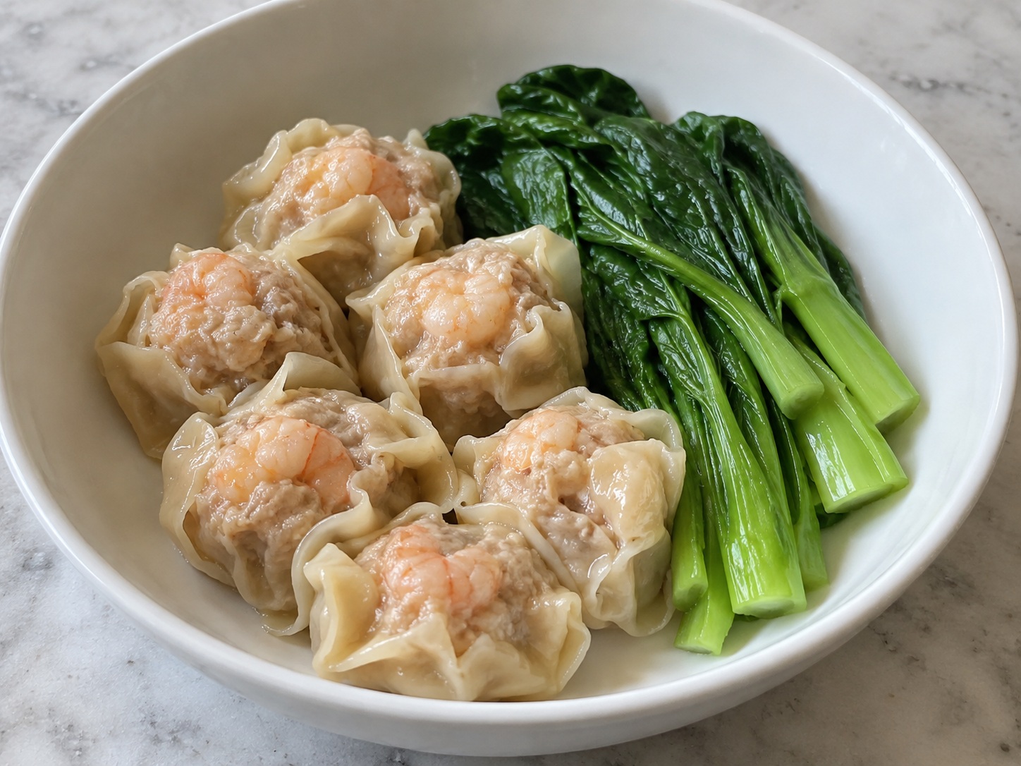 Cantonese Mami na may Wonton na Hipon — Patuluin at hatiin