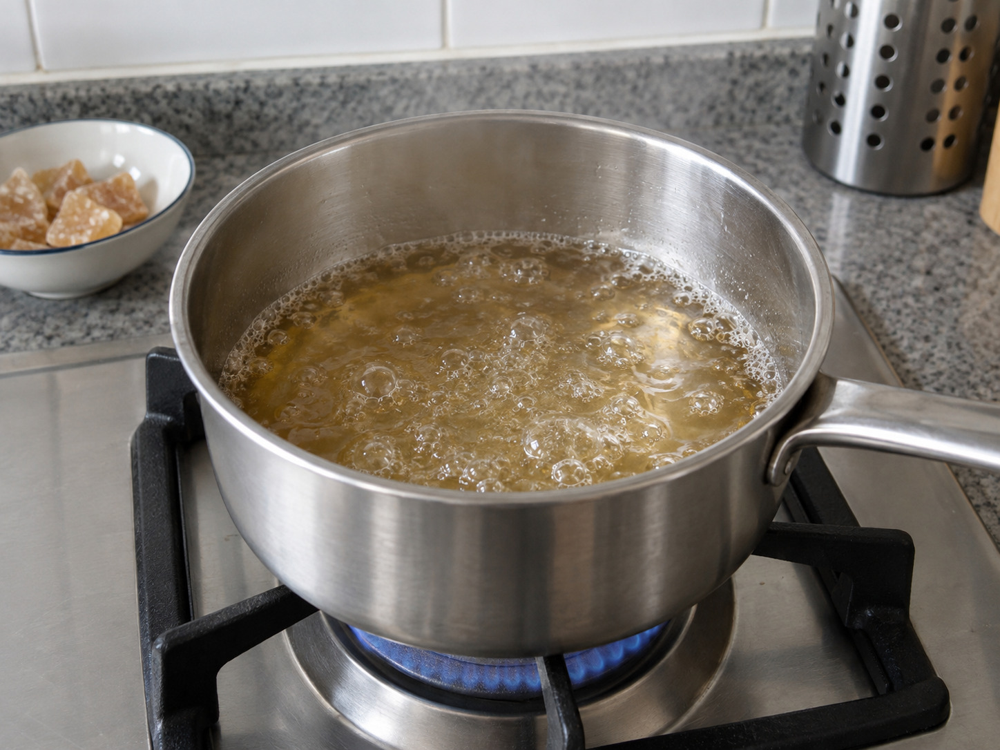 Cantonese Water Chestnut Cake — Boil syrup