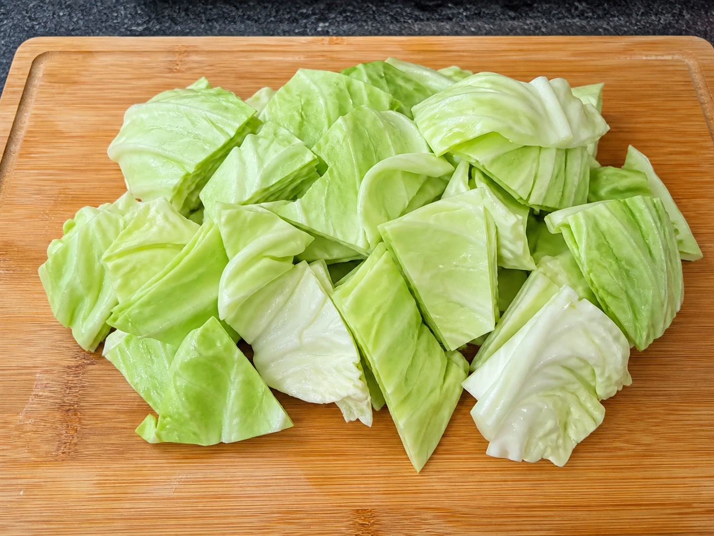 卡真風味肉腸牛肉燴椰菜：檢查椰菜