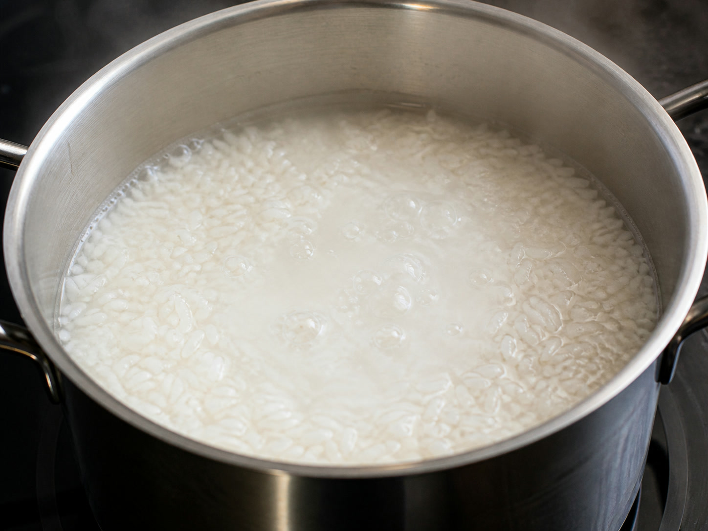 Champorado: Hinaang lutuin ang bigas