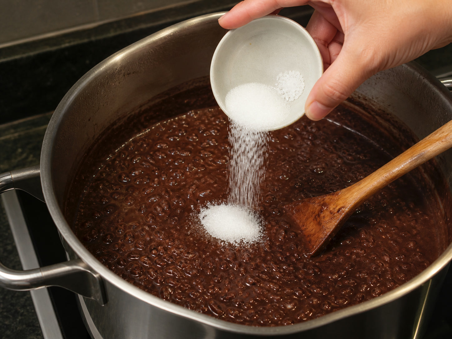 Champorado: Idagdag ang asukal at asin