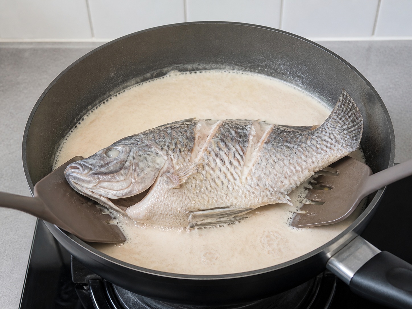 Tilapia Kuah Santan Filipina — Balik ikan hati-hati