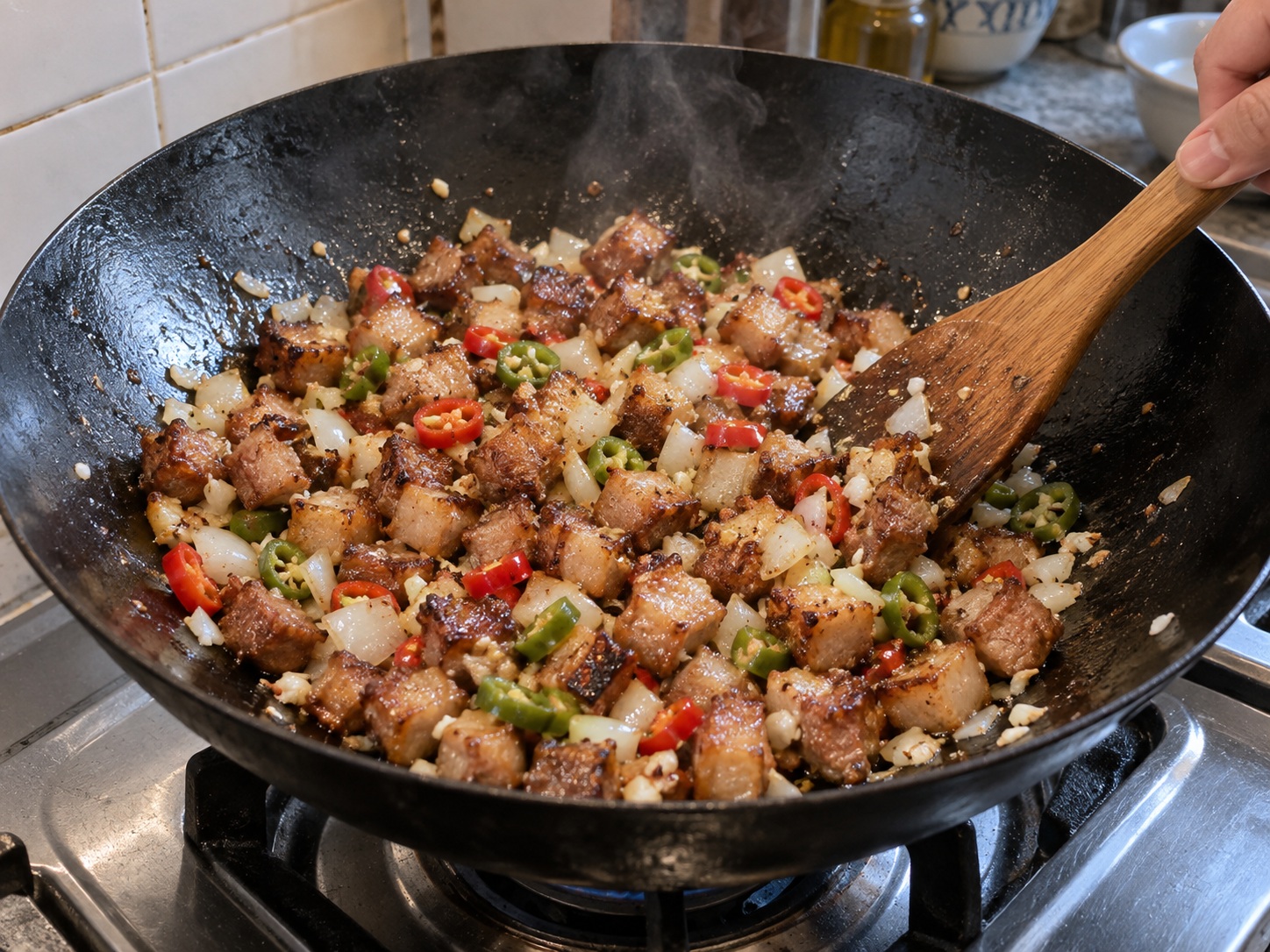 Filipino Pork Sisig — Igisa ang sibuyas at sili