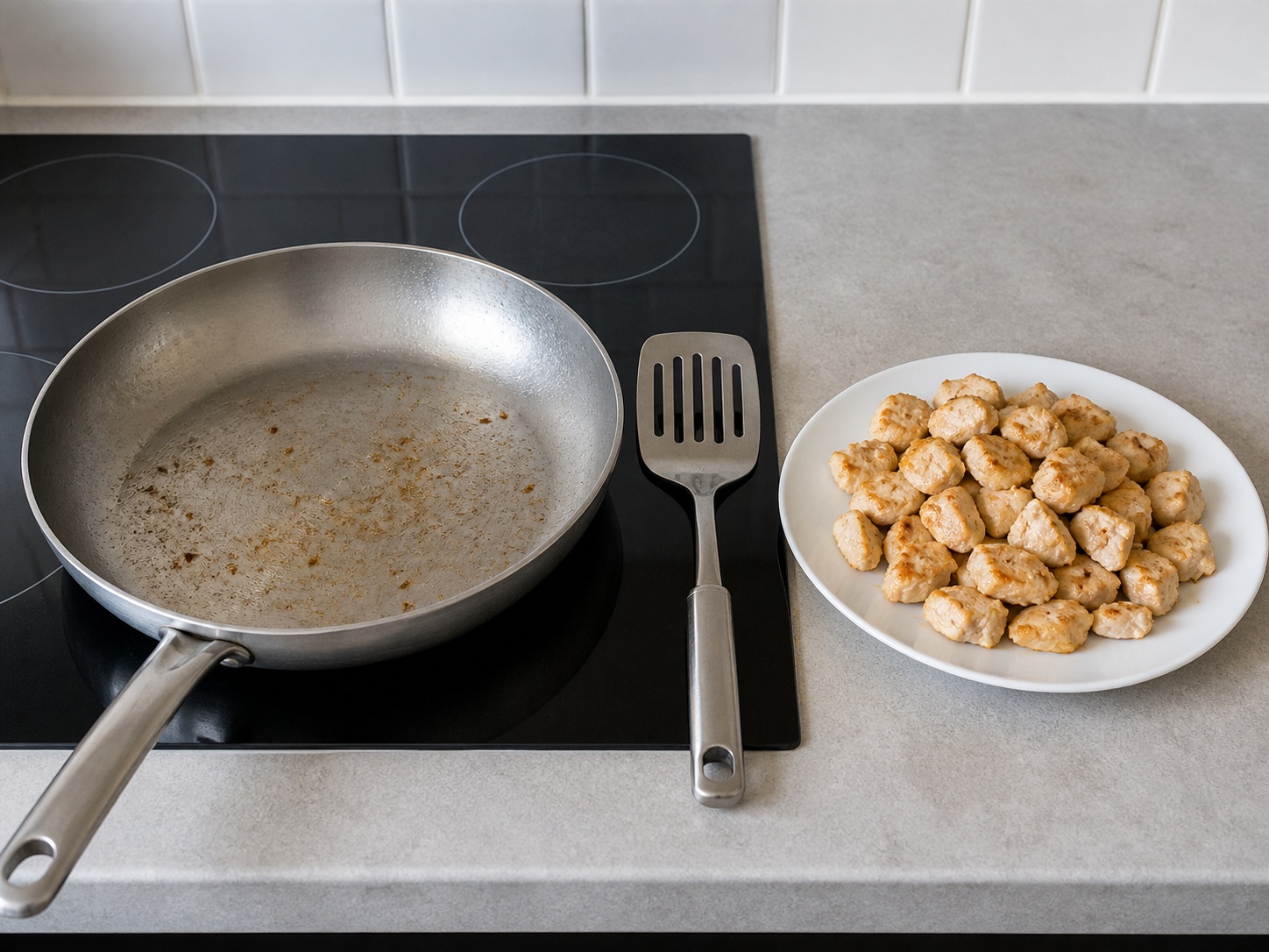 Angkat ayam matang: Angkat ayam matang. Gunakan bahan yang tercantum dan alat rumah tangga yang sesuai secara berurutan; pastikan kondisi bahan sesuai tahap ini sebelum lanjut.