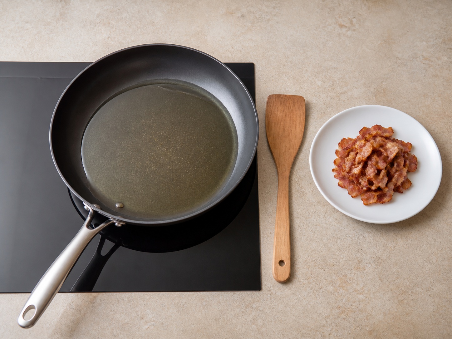 Angkat bacon dan simpan lemaknya: Angkat bacon dan simpan lemaknya. Gunakan bahan yang tercantum dan alat rumah tangga yang sesuai secara berurutan; pastikan kondisi bahan sesuai tahap ini sebelum lanjut.