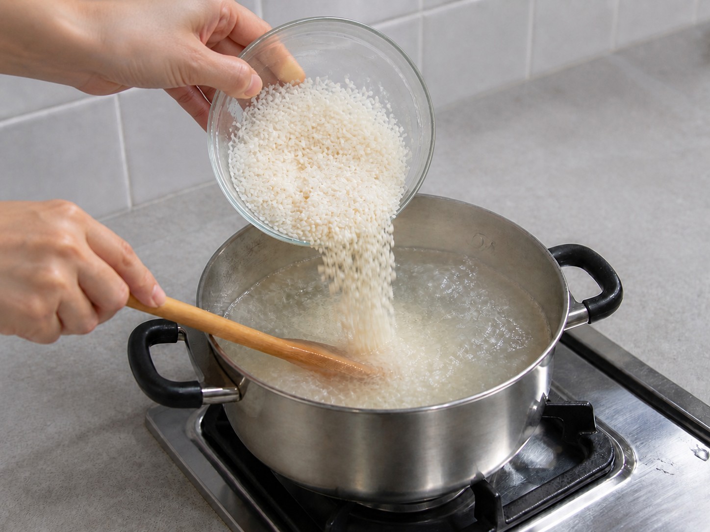 Ginger Fish Fillet Congee — step 6: Add the rice