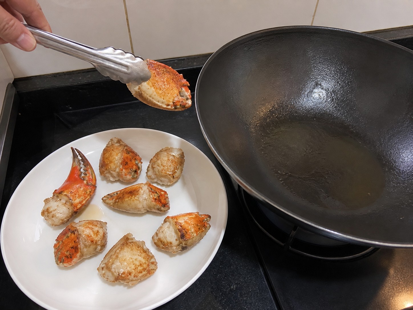 Kepiting Tumis Jahe dan Daun Bawang — Angkat kepiting