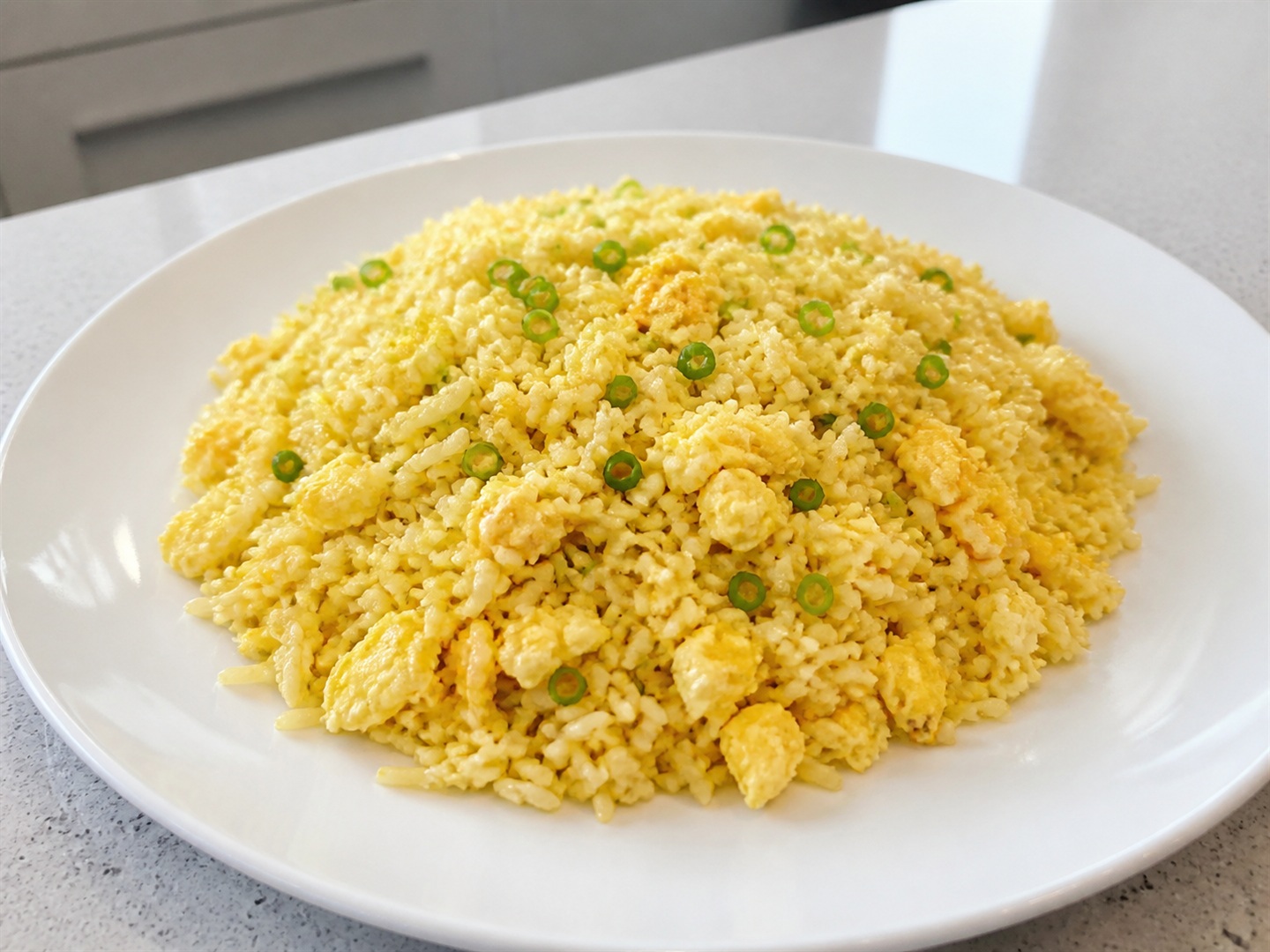 港式福建炒飯 — 炒香盛飯
