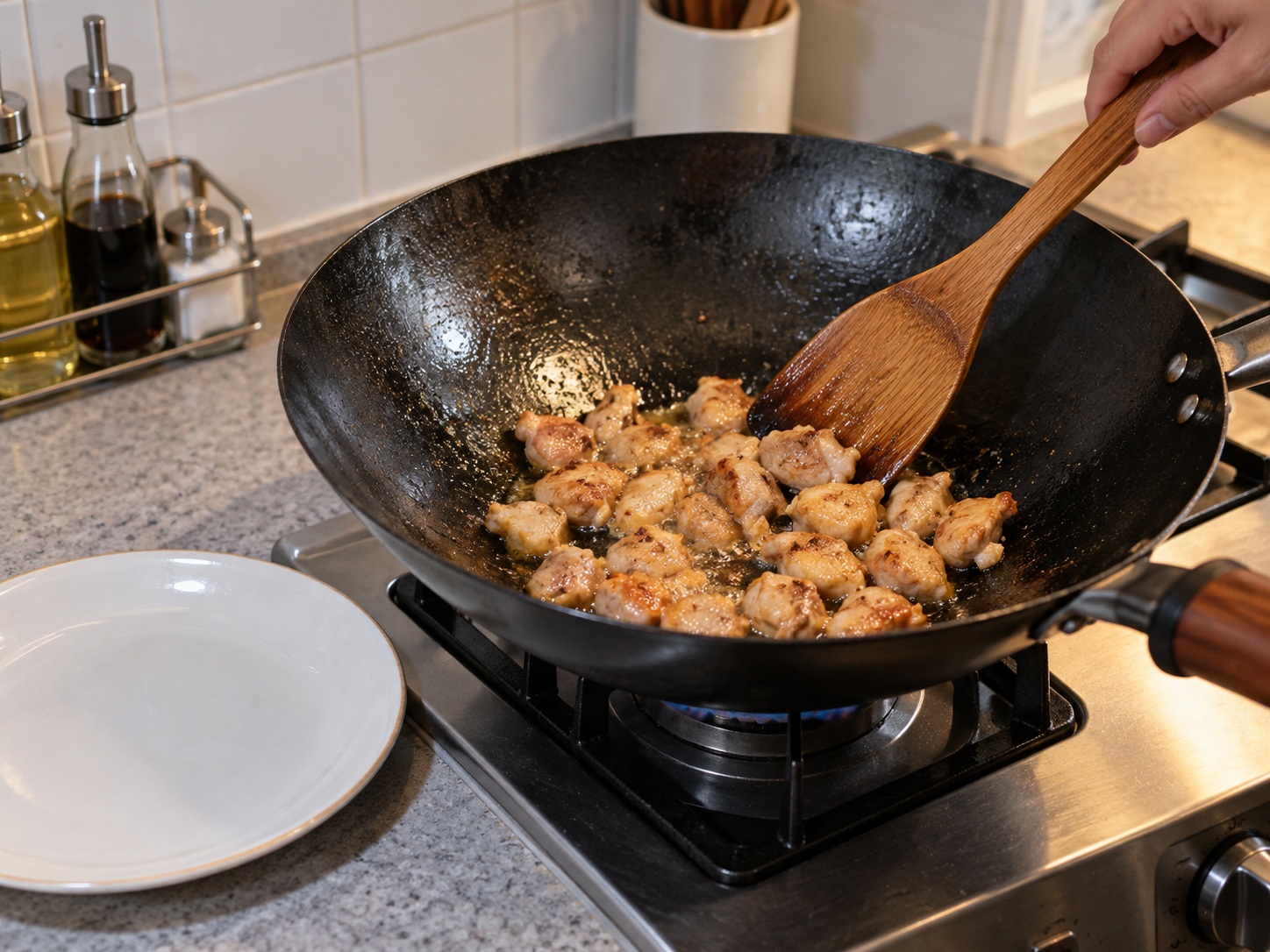 Hong Kong Fried Rice na may Manok at Salted Fish — 6