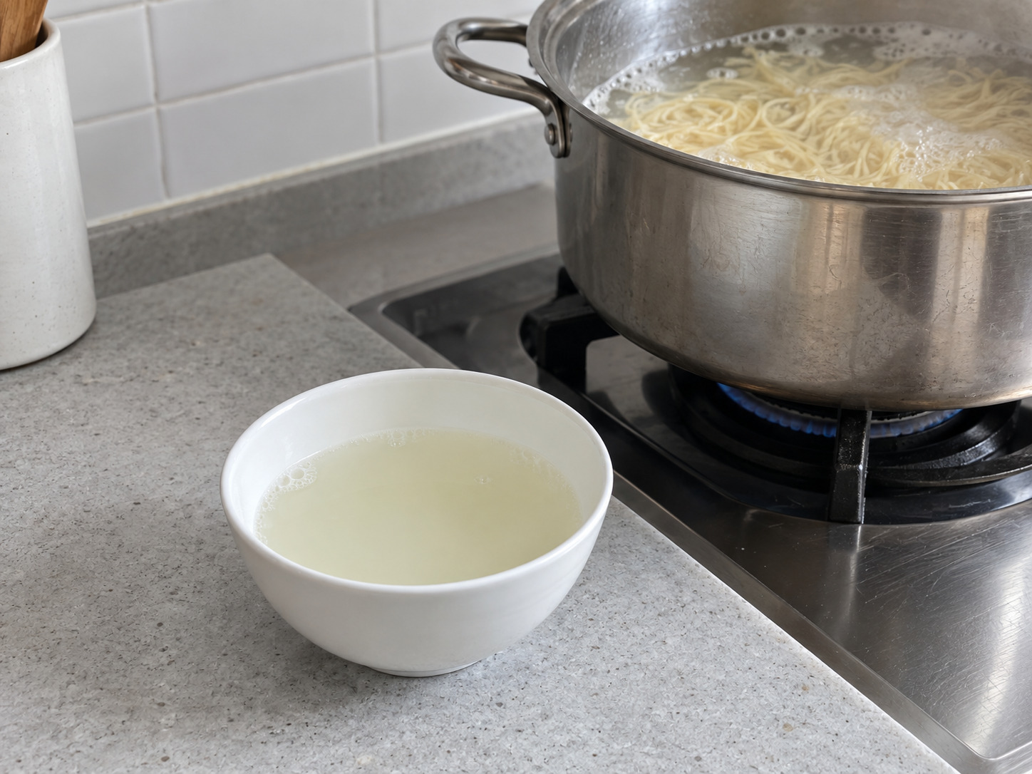蝦籽撈麵 — 留少量麵水