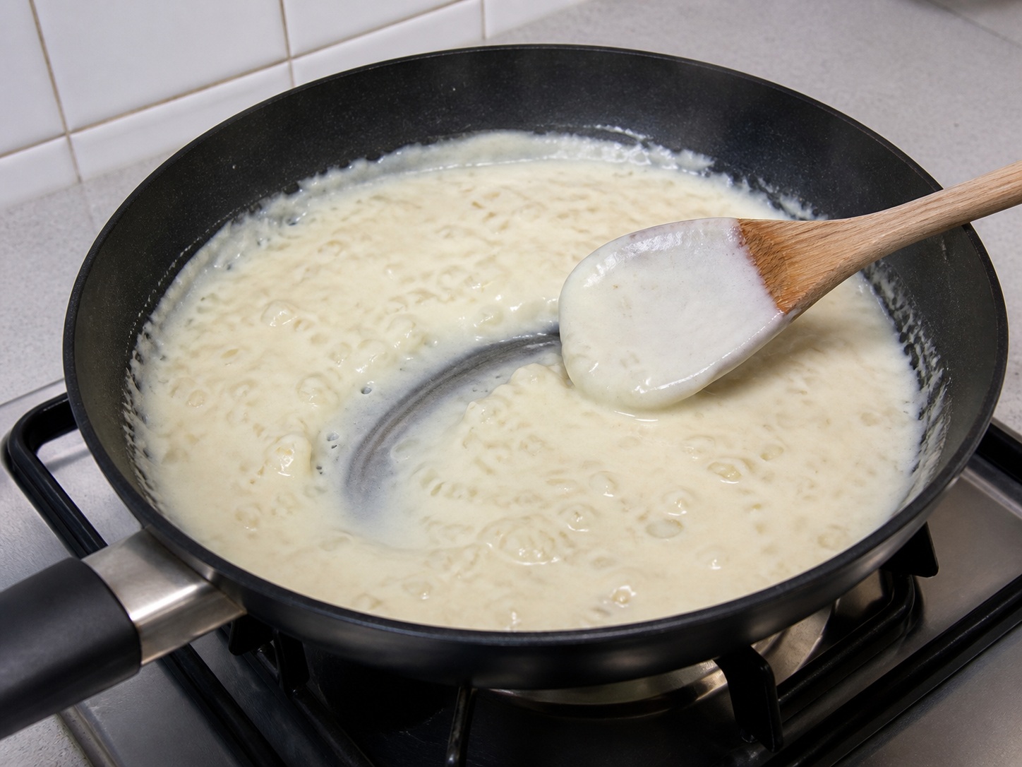 Thicken the onion sauce: Thicken the onion sauce. Use the listed ingredients and the appropriate household tool in order for about 8 minutes over medium-low heat; confirm the food has reached the described state before continuing.