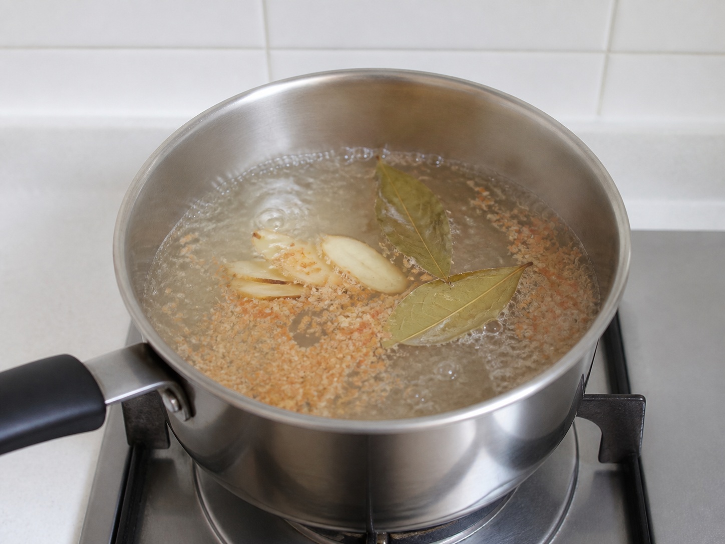 Sayur Asem — Didihkan kuah bumbu