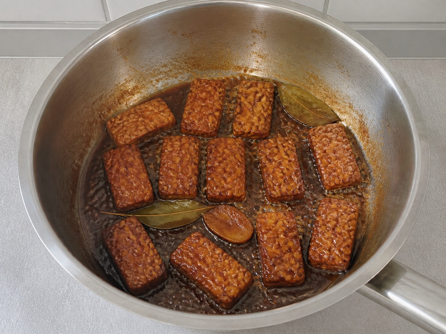 Indonesian Sweet-Spiced Braised Tempeh — step 9