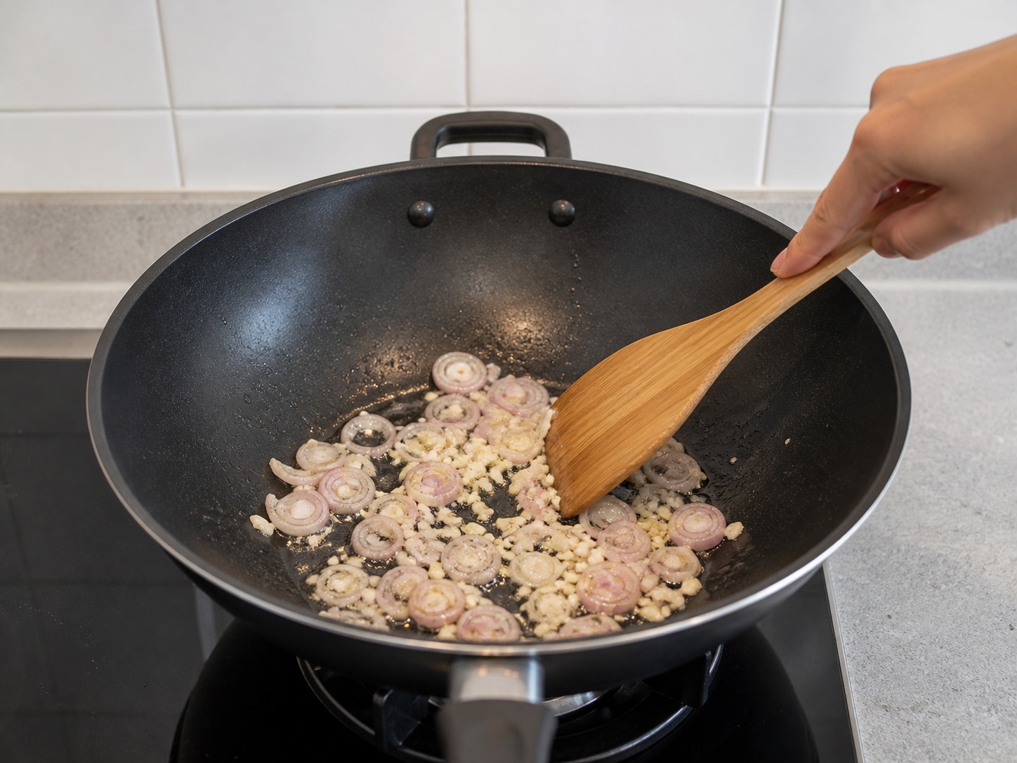 Indonesian Water Spinach with Shrimp Paste — step 6