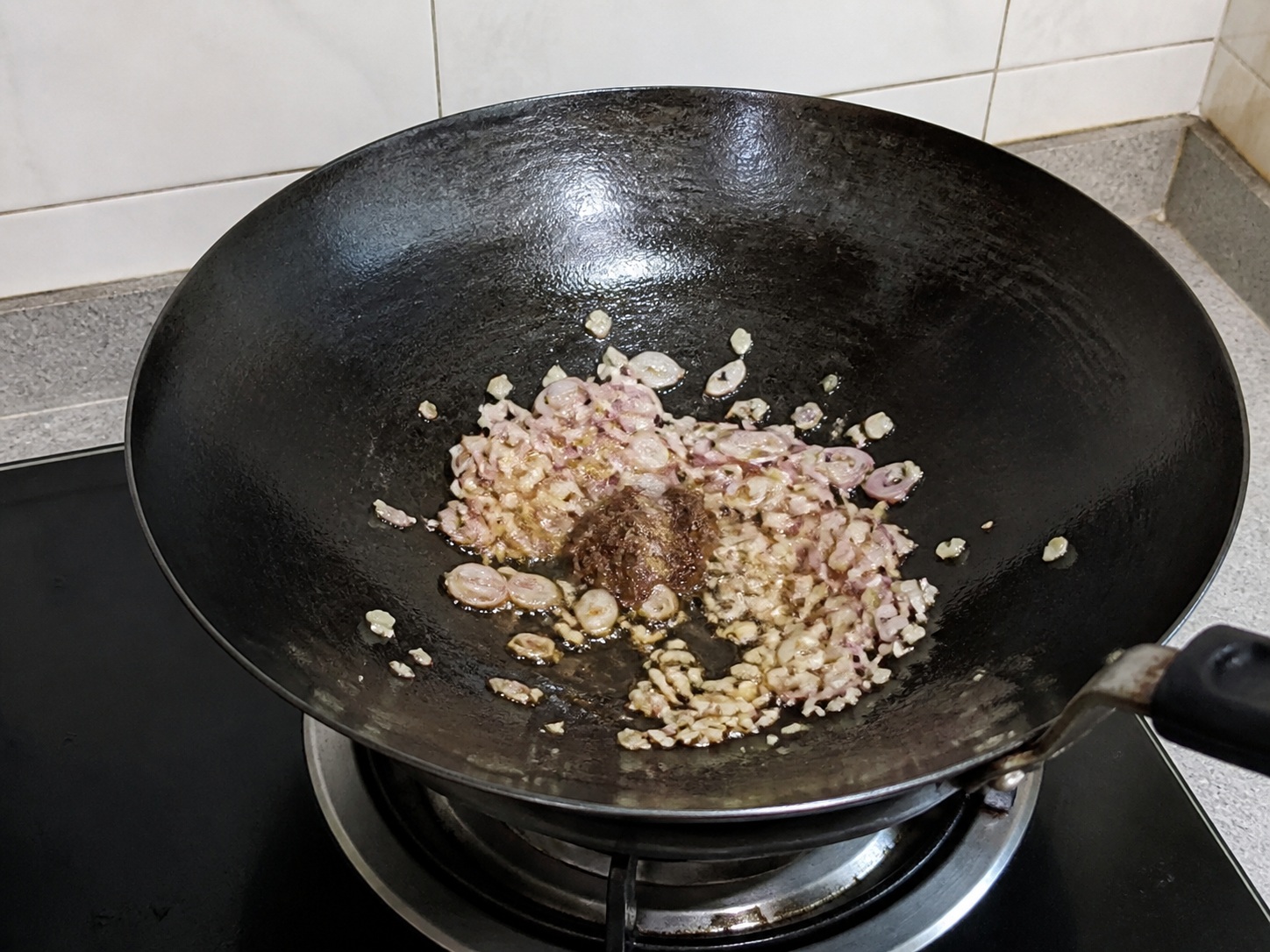 Indonesian Water Spinach with Shrimp Paste — step 7