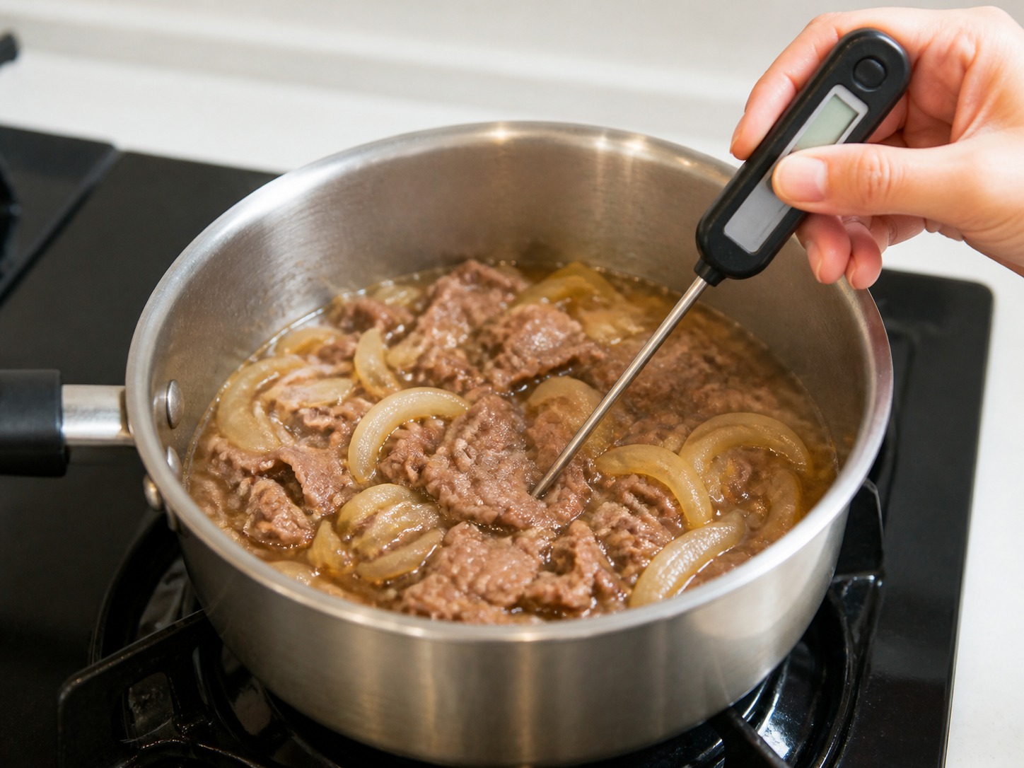 日式牛肉飯（牛丼 Gyudon）：檢查熟度
