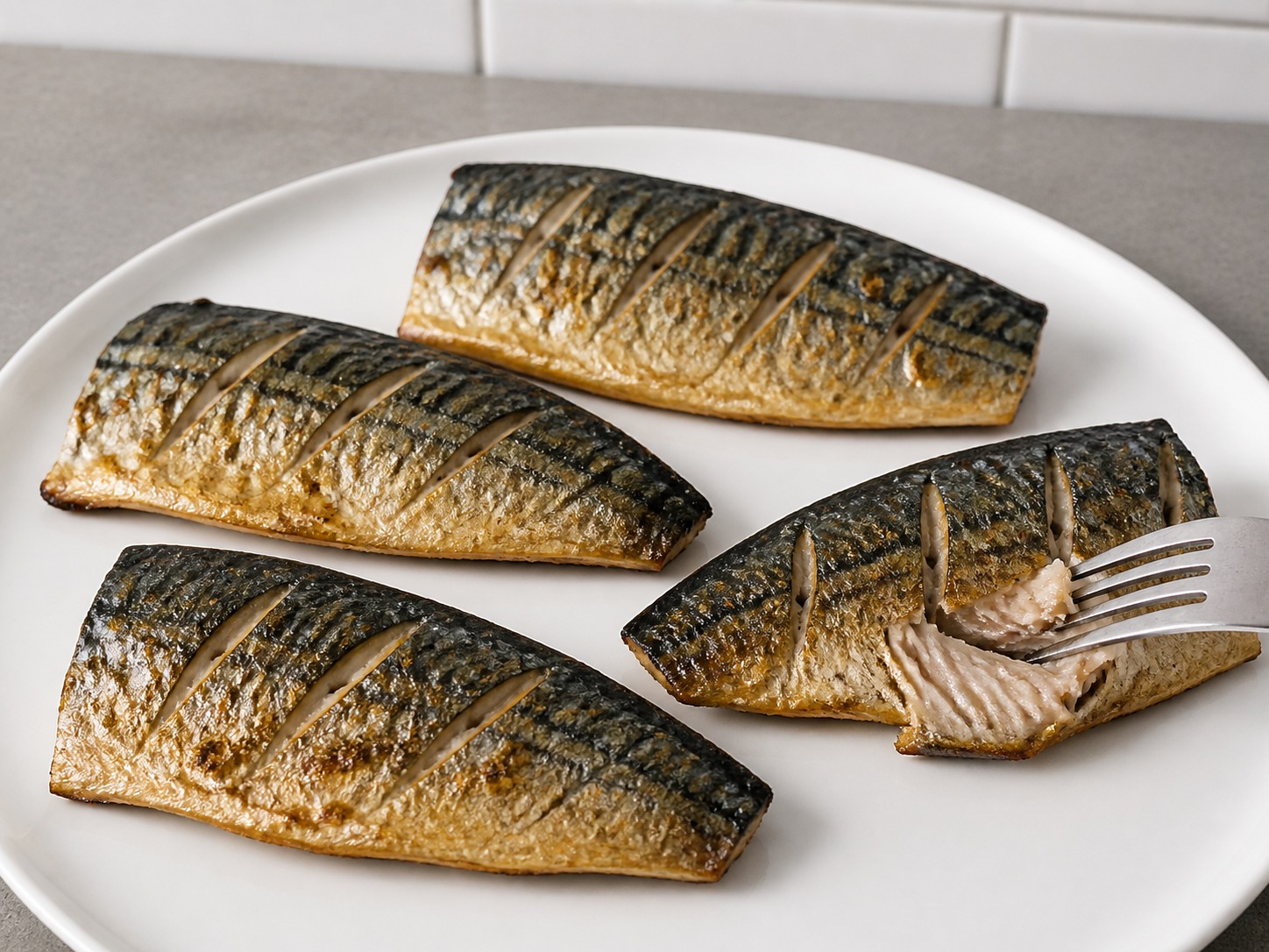 日式鹽燒鯖魚 — 確認熟度