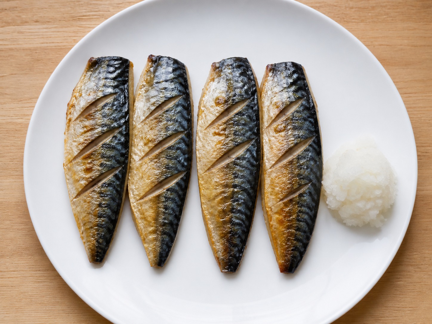 日式鹽燒鯖魚 — 上碟