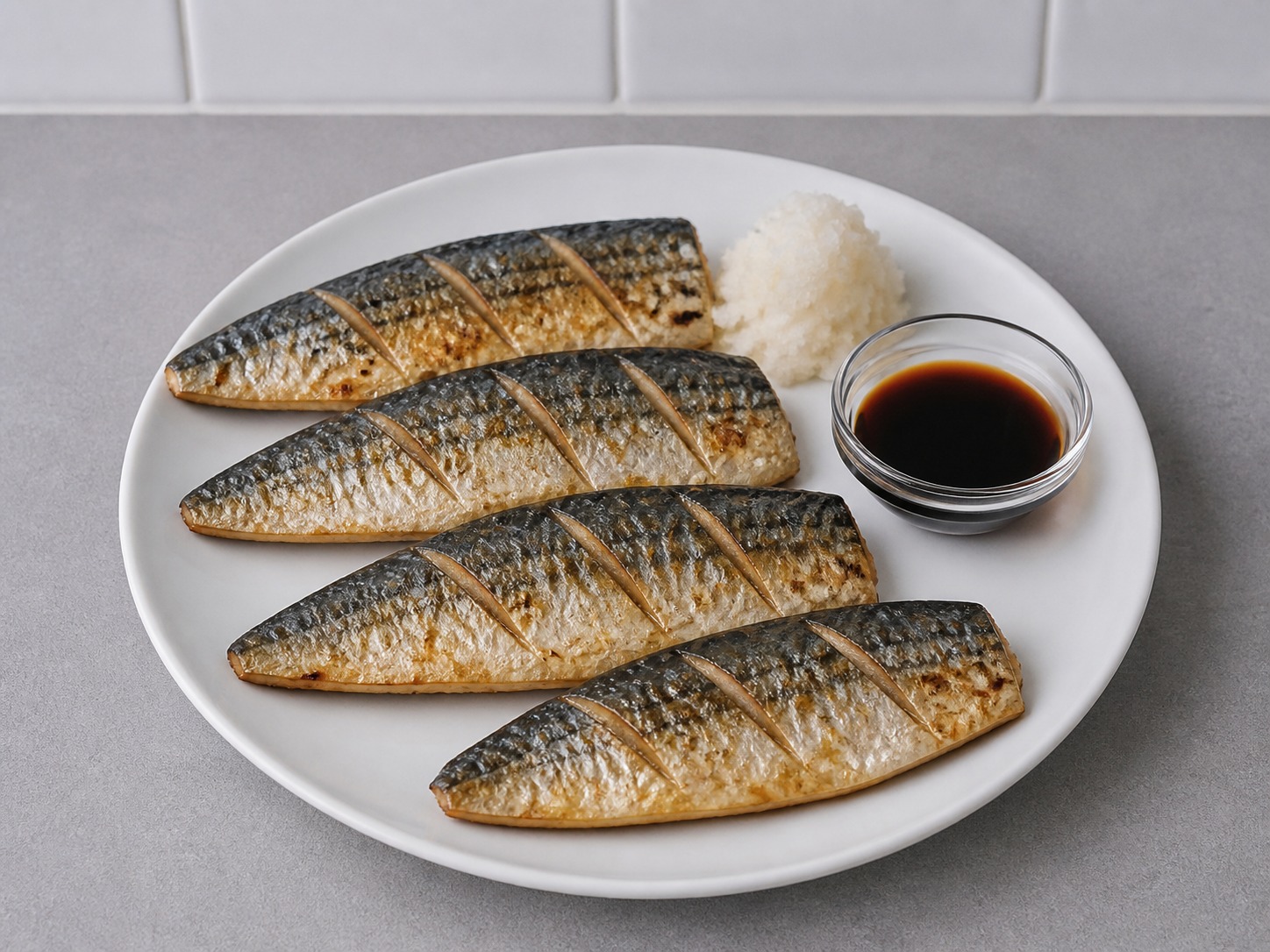 日式鹽燒鯖魚 — 配豉油上桌