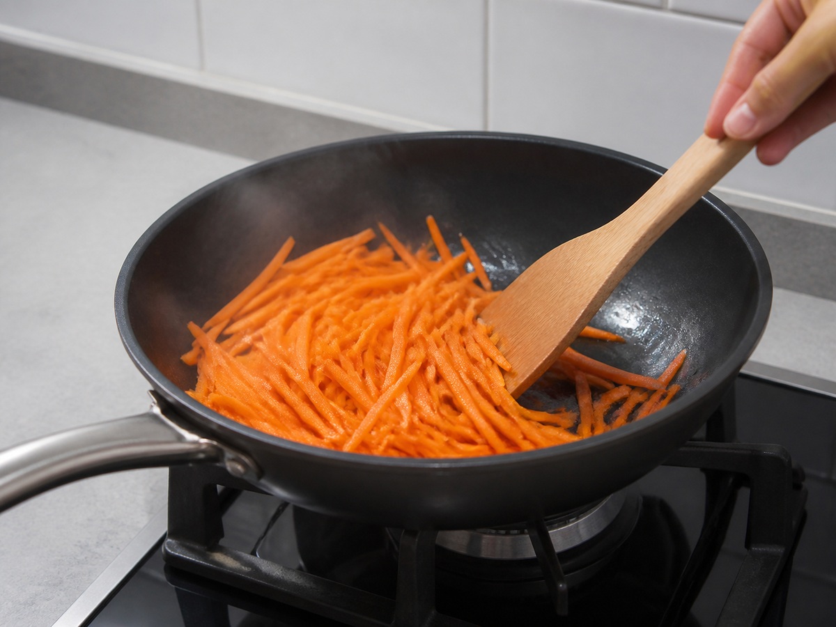 Korean Bibimbap: Igisa ang carrot