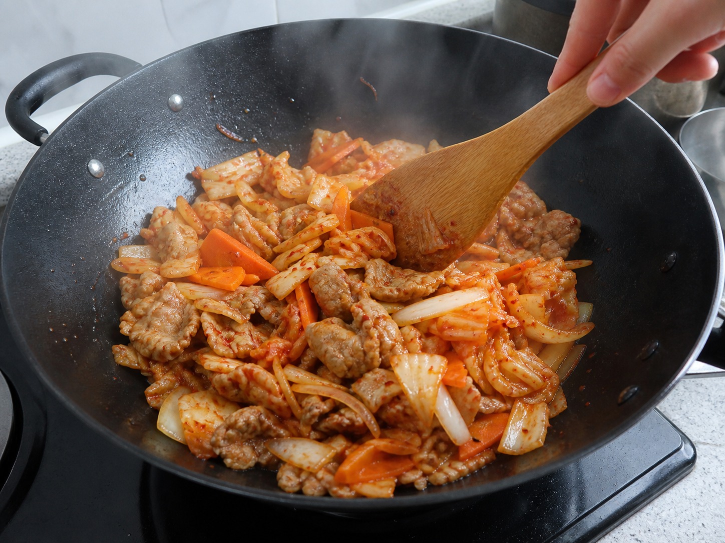 韓式泡菜豬肉炒飯配煎蛋:步驟 8