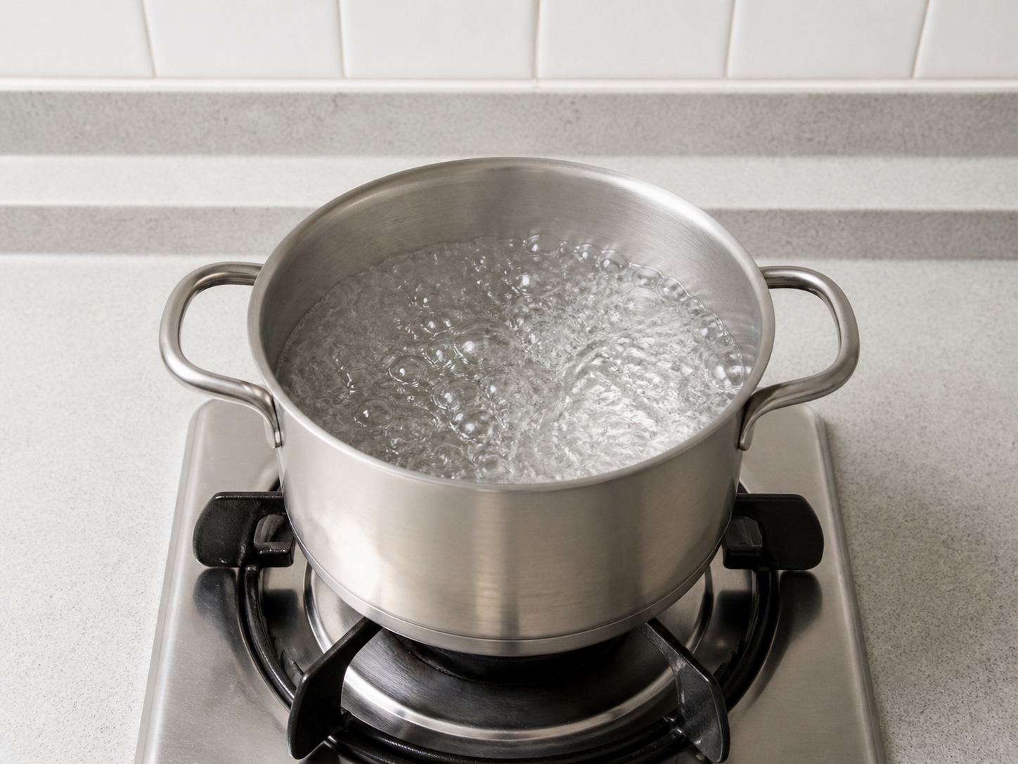 Korean Seasoned Spinach — Boil salted water