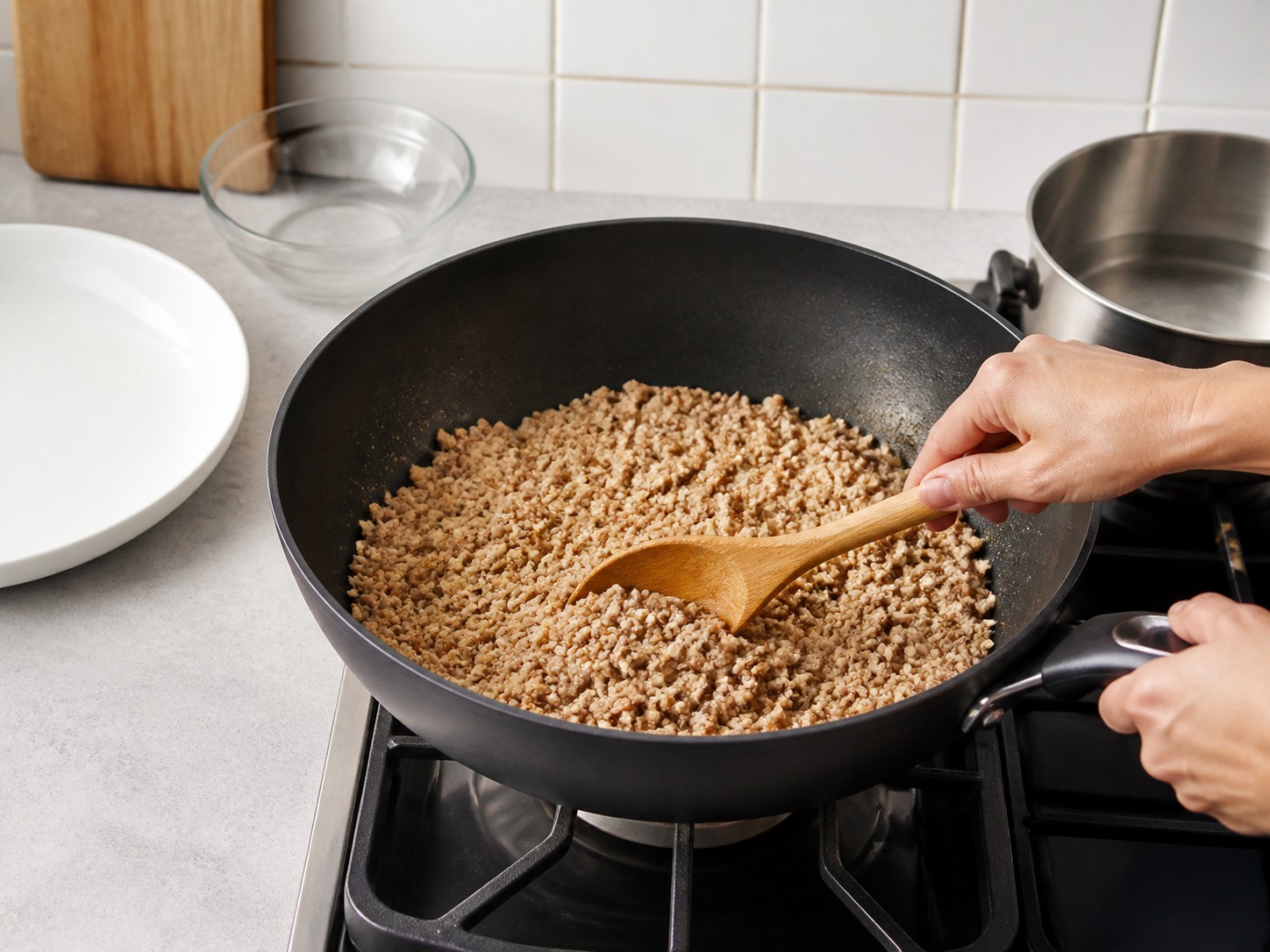 麻婆豆腐：炒散豬肉