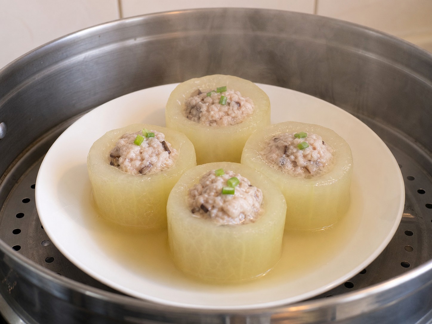 迷你冬瓜盅:轉中火再蒸18至20分鐘