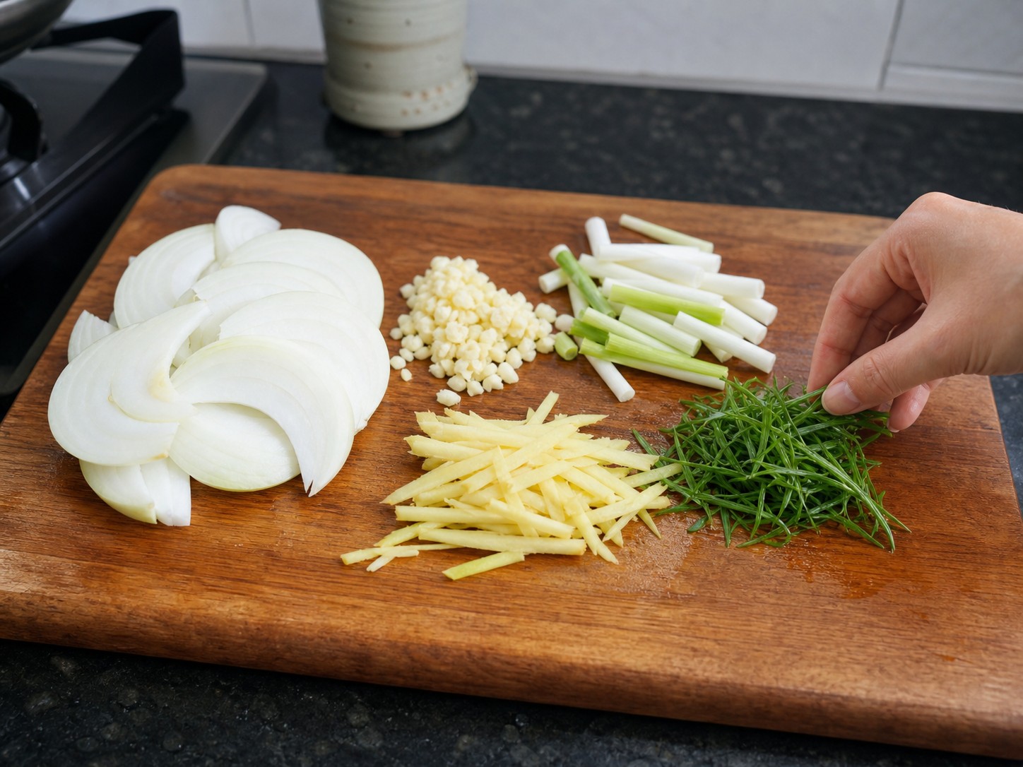 Satay Beef, Enoki Mushroom and Vermicelli Pot — step 5