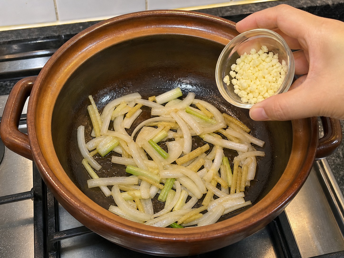 Satay Beef, Enoki Mushroom and Vermicelli Pot — step 8