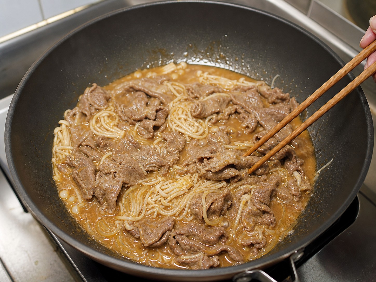 Satay Beef, Enoki Mushroom and Vermicelli Pot — step 11