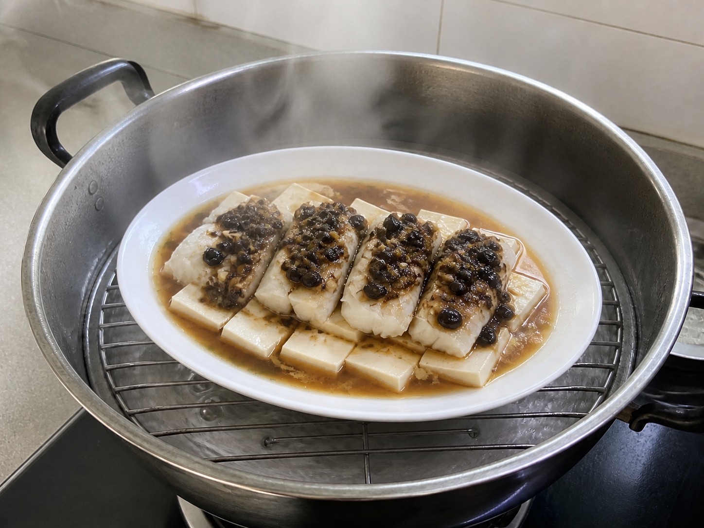 豆豉豆腐蒸鱈魚 — 步驟 8: 蒸鱈魚豆腐