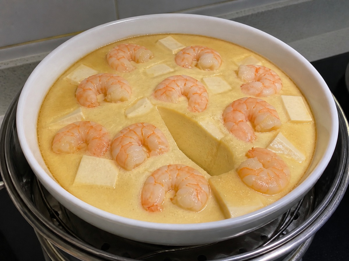 蝦仁豆腐蒸水蛋: 檢查熟度