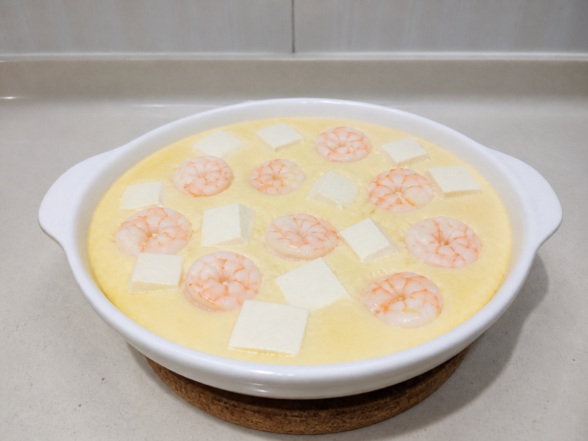 蝦仁豆腐蒸水蛋: 離火靜置