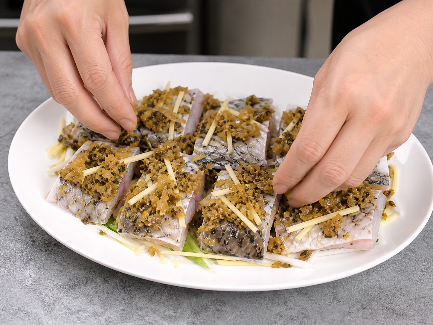 Steamed Grass Carp with Preserved Mustard Greens — step 9
