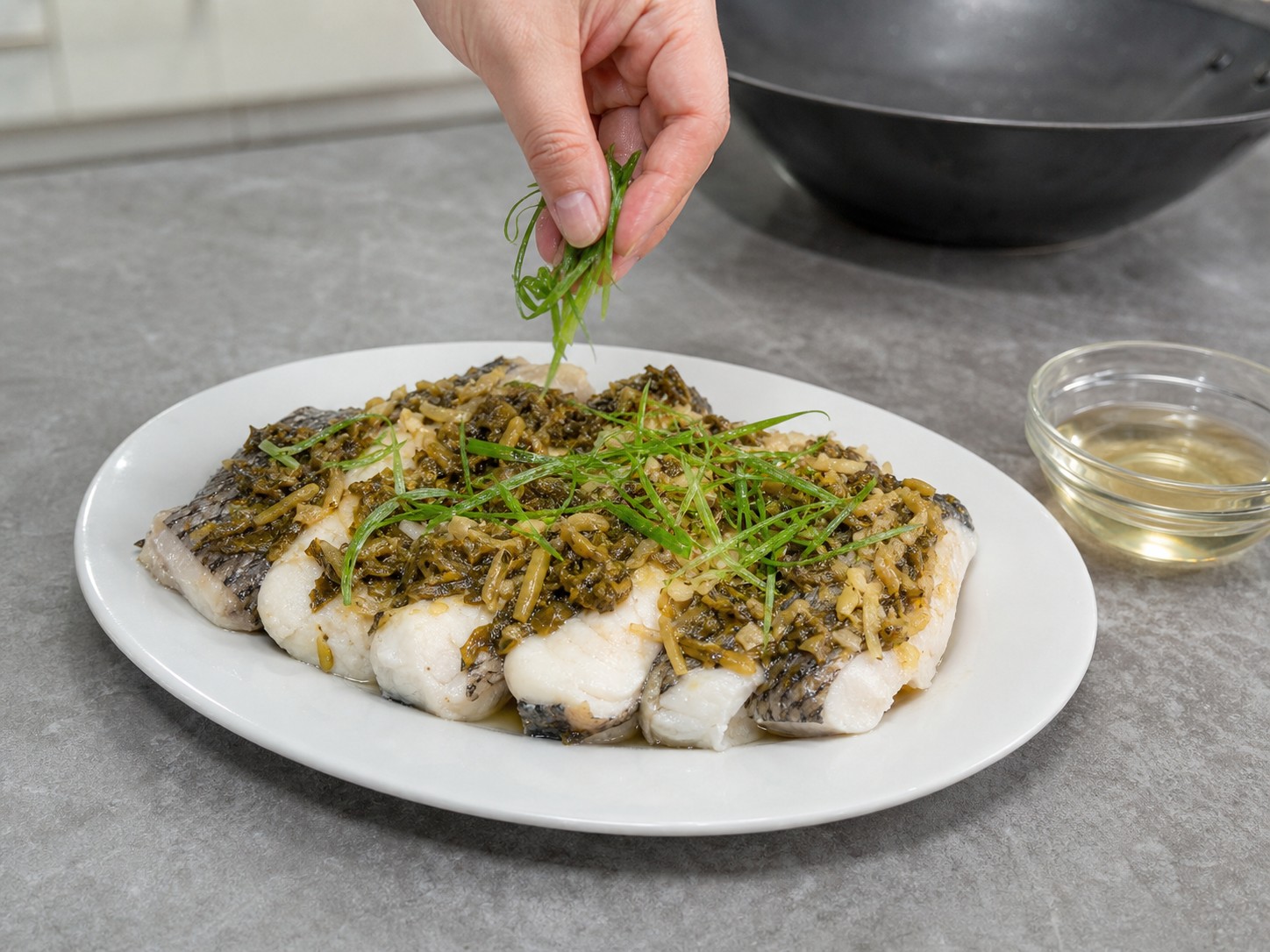 Steamed Grass Carp with Preserved Mustard Greens — step 12