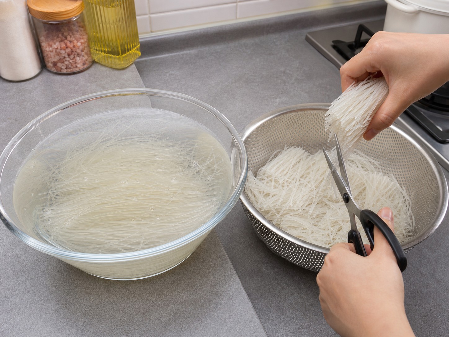 Steamed Split Prawns with Garlic and Vermicelli — step 1