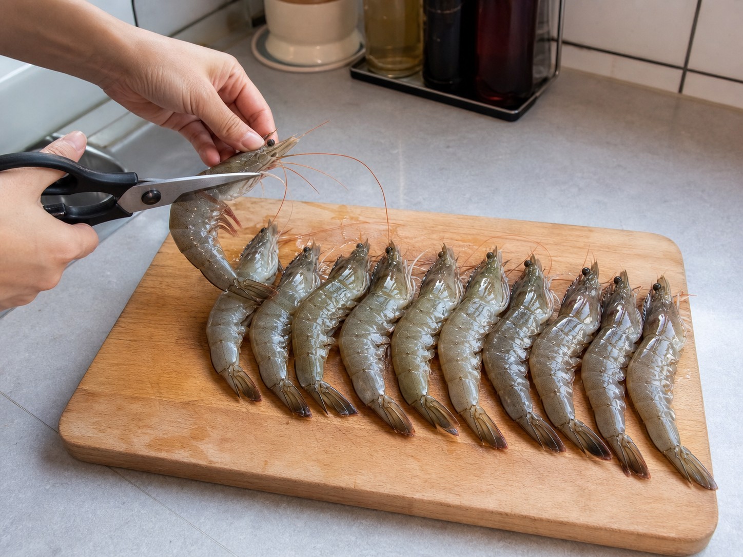Steamed Split Prawns with Garlic and Vermicelli — step 2