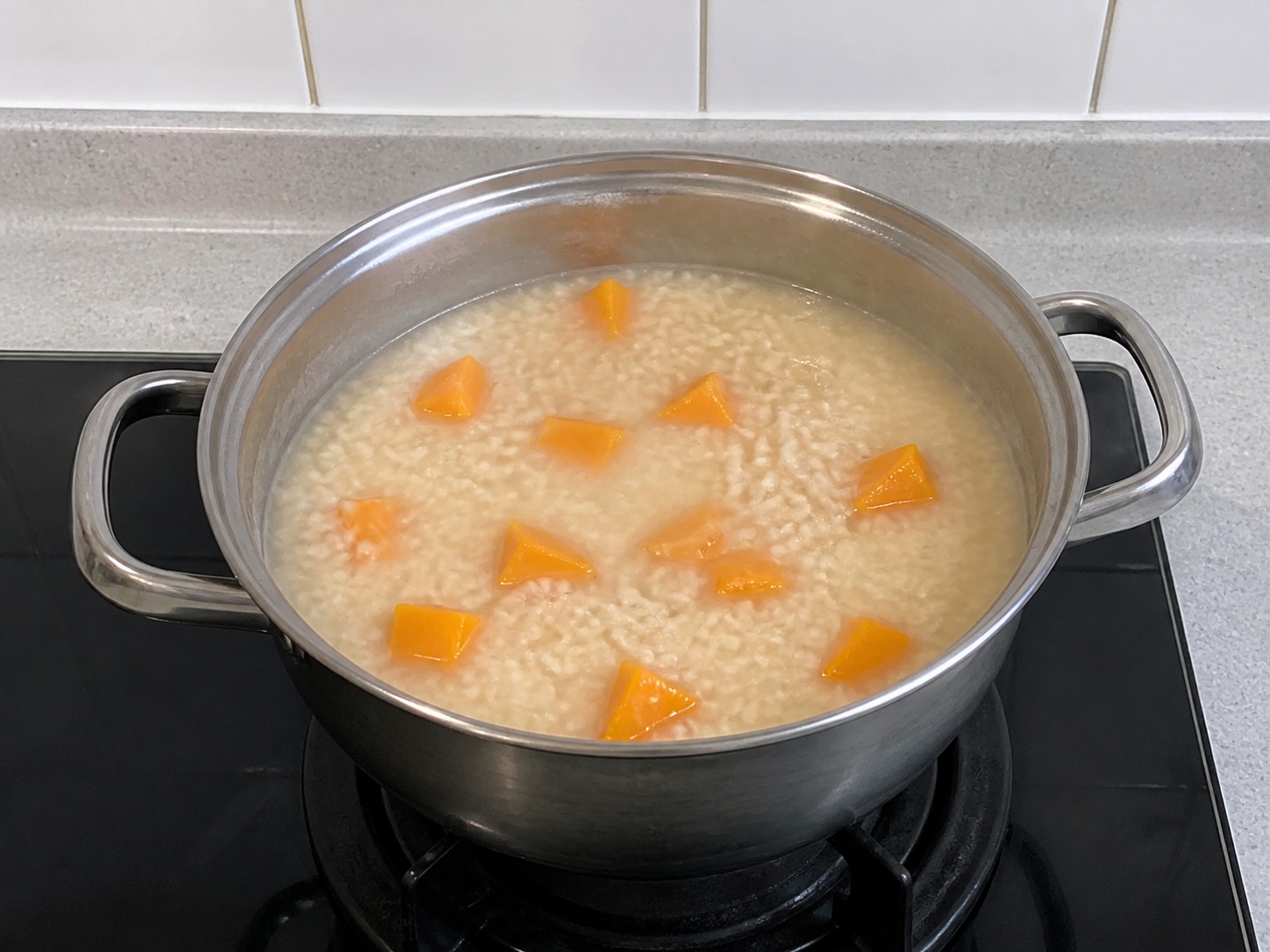 Bubur Ubi Jalar — Masak hingga empuk