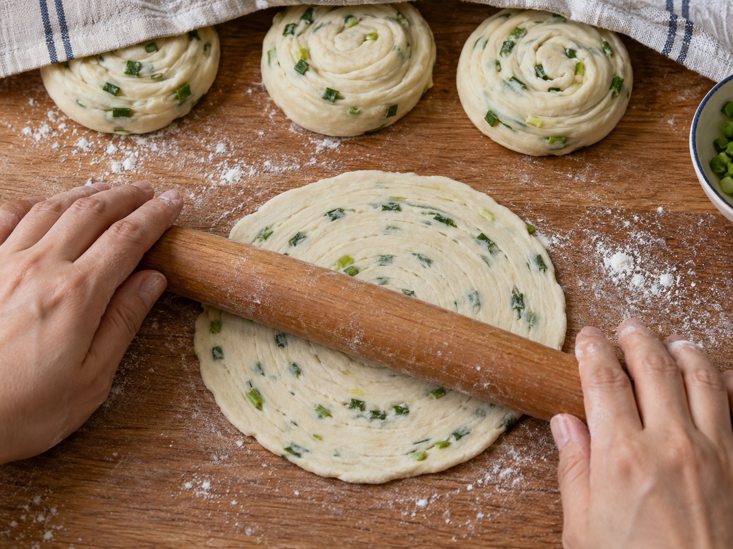 Pancake na May Sibuyas ng Taiwan — Hakbang 9
