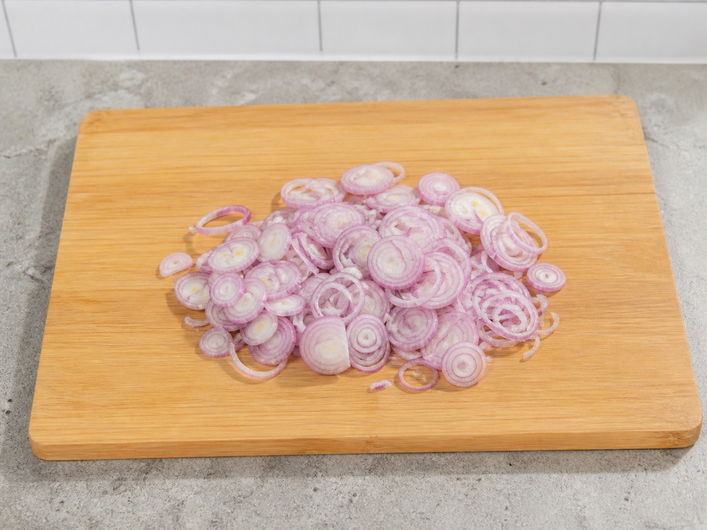 Larb Ayam Thailand — Iris bawang merah