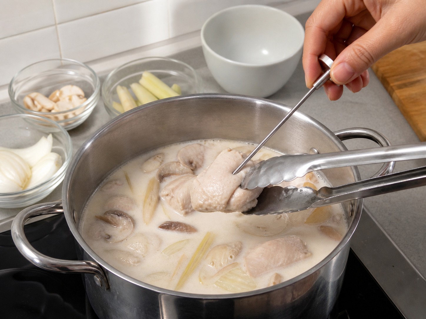 Thai Tom Kha Gai — hakbang 11