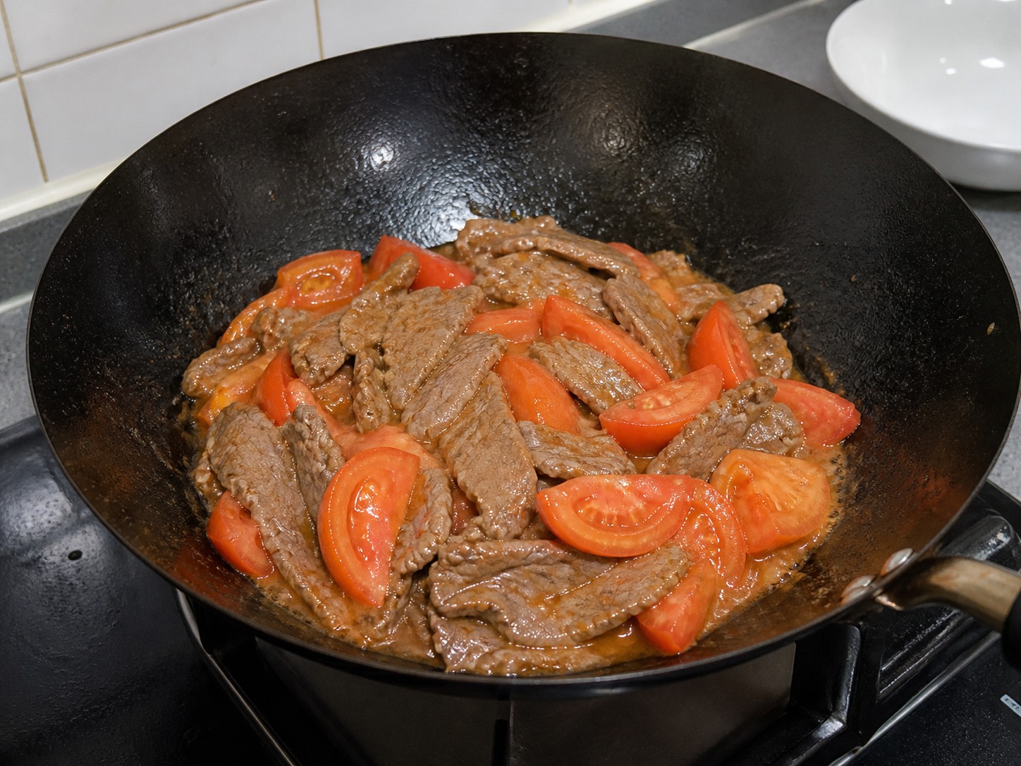 鮮茄滑蛋牛肉：牛肉回鑊