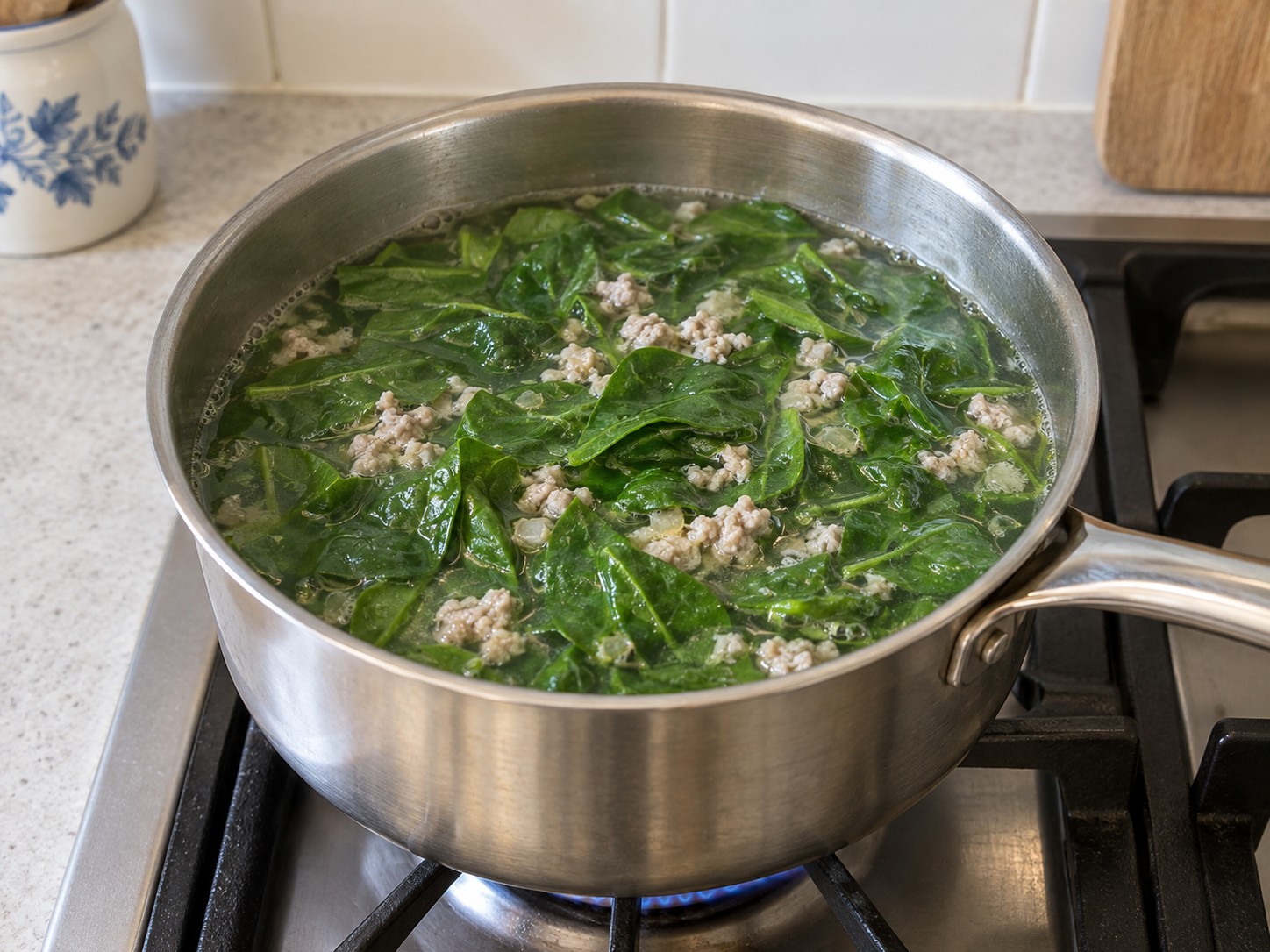 越式甜葉菜肉碎湯 — 11. 再煮2至3分鐘,至菜葉柔軟而仍呈鮮綠色。